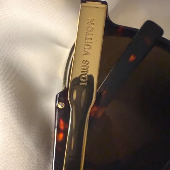 Louis Vuitton Brown Sunglasses - Picture 8 of 12